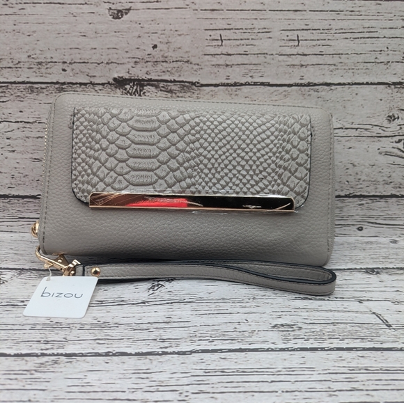 Bizou Wrist Wallet - Picture 1 of 5
